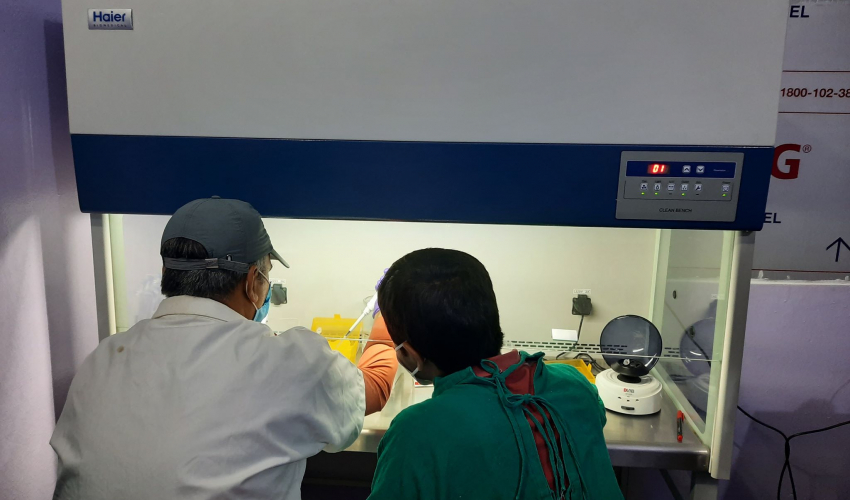 डडेल्धुरामा पीसीआर मेसिन जडान, आजदेखि सञ्चालनमा आउने