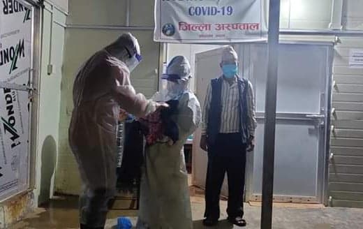 कोरोना सङ्क्रमित गर्भवतीले आइसोलेसनमै बच्चा जन्माईन