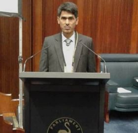 ब्यक्ति होईन बिचारको प्रतिनिधित्व गर्न कांग्रेस नेता गिरिको आग्रह