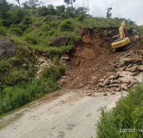 पुरानै सडक कायम हुने गरी अबरूद्ध सडककाे काम सुरू