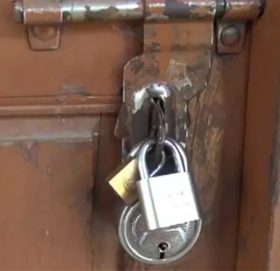 खप्तड छेडेदह गा.पा .बडा नं. ६ काे बडा कार्यलयमा तालाबन्दी