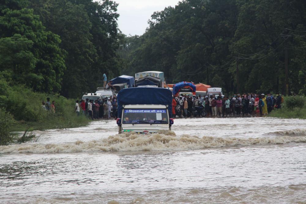 प्रदेश २ का आठै जिल्ला डुबानमा