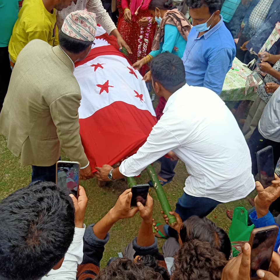 बुढिगंगा १ का वडा अध्यक्ष सिहंकाे अन्तेष्टी