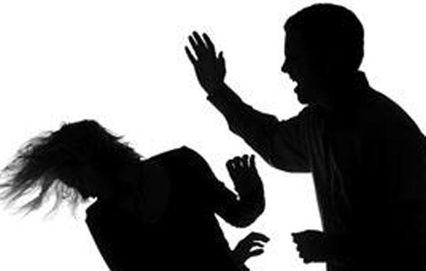 घाँटीमा धारिलो हतियार प्रहार गरी हत्या