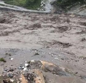 बाजुरा : जडाङ्गाको बेलीबिज्र बगायो, दर्जनौ बस्ती समेत जोखीममा