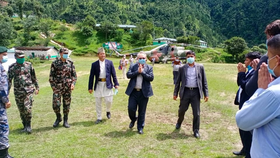 गृह मन्त्री राम बहादुर थापा लगायतकाे टाेली बाजुरामा (फाेटाे सहित)