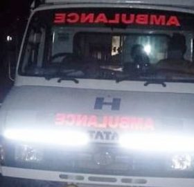 सवारी पास बन्द भएपछि सरकारी गाडी र एम्बुलेन्स यात्रु ओसार्न प्रयोग