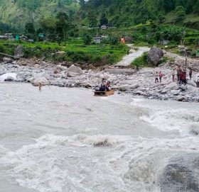 पक्किपुल बनेन, बेलीब्रिज बगायाे, तुइनकाे साहारा