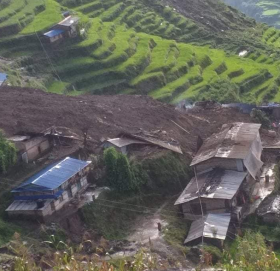 अझै उच्च जोखिममा छन् सिन्धुपालचोकका १६७ बस्ती