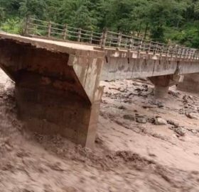 अछाममा बाढीले बगाएर ४ जनाको मृत्यु, १९ बेपत्ता