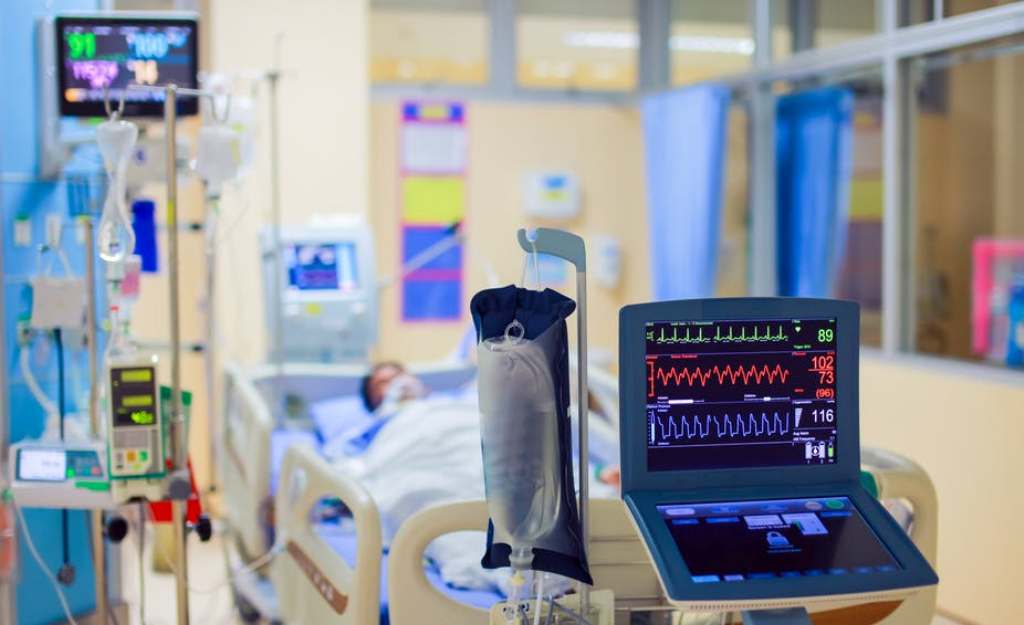 ३ सय ४५ जना कोरोना संक्रमित आइसियु र भेन्टिलेटरमा