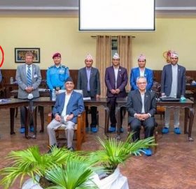 संक्रमित मन्त्रीसँगै बैठकमा थिए प्रधानमन्त्री र गृहमन्त्री