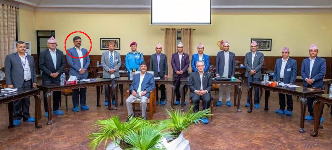 संक्रमित मन्त्रीसँगै बैठकमा थिए प्रधानमन्त्री र गृहमन्त्री