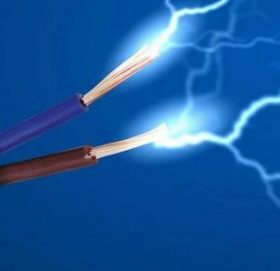 त्रिवेणीमा करेन्ट लागरे एक महिला घाईते