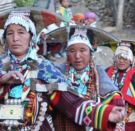 ‘सहायक श्रीमान्’ रुसमा पुरस्कृत