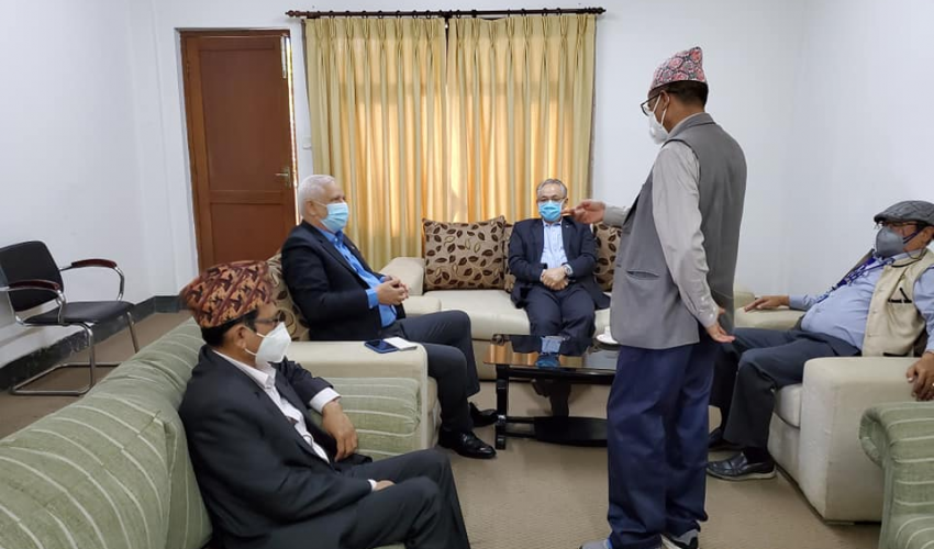 गृहमन्त्री बादलसहितको टोली अछाम पुग्दै