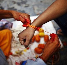 आज जनै पूर्णिमा पर्व देशभर रक्षाबन्धन धारण गरेर मनाइँदै