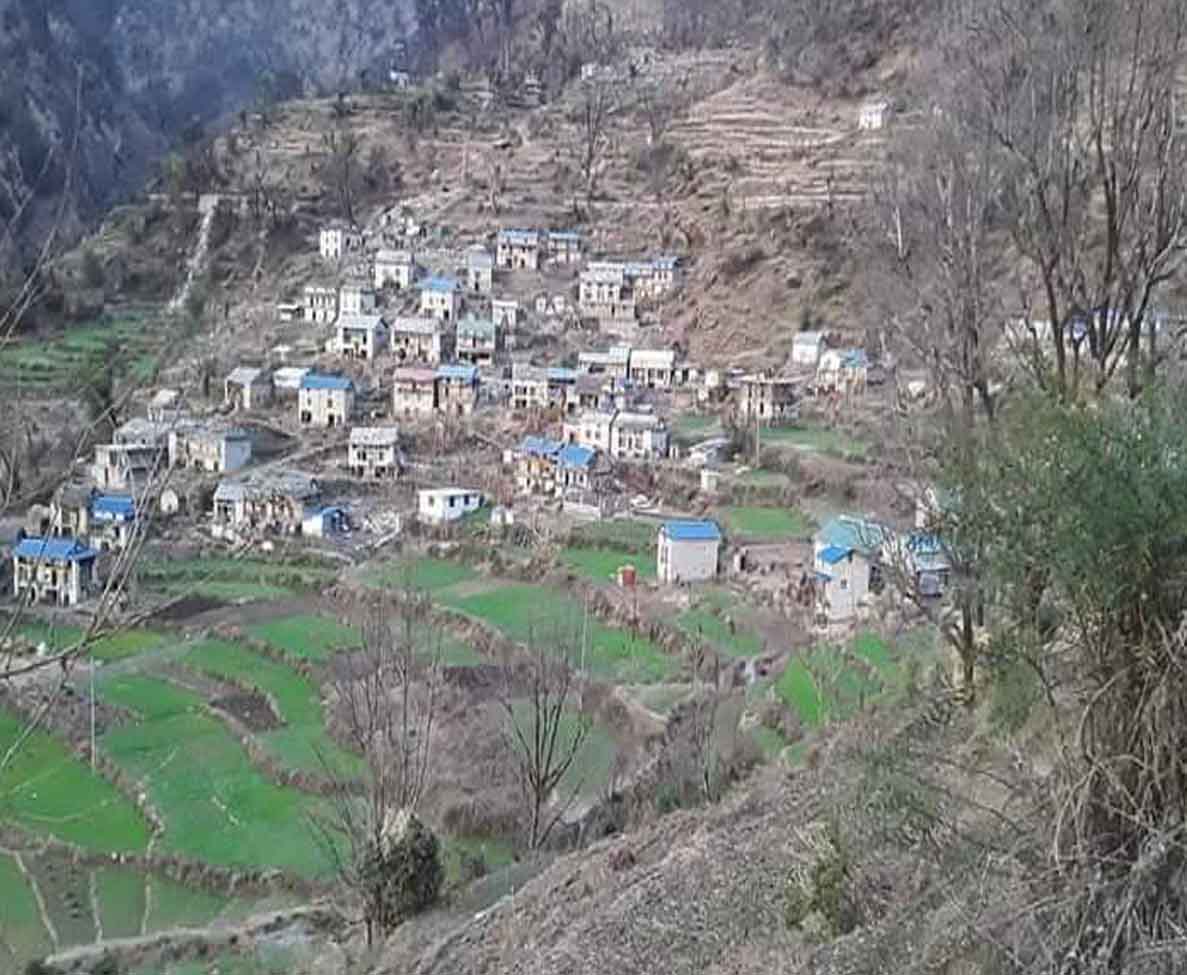 बडिमालिका ७ को पागरखोला वस्ती पहिरोको उच्च जोखिममा