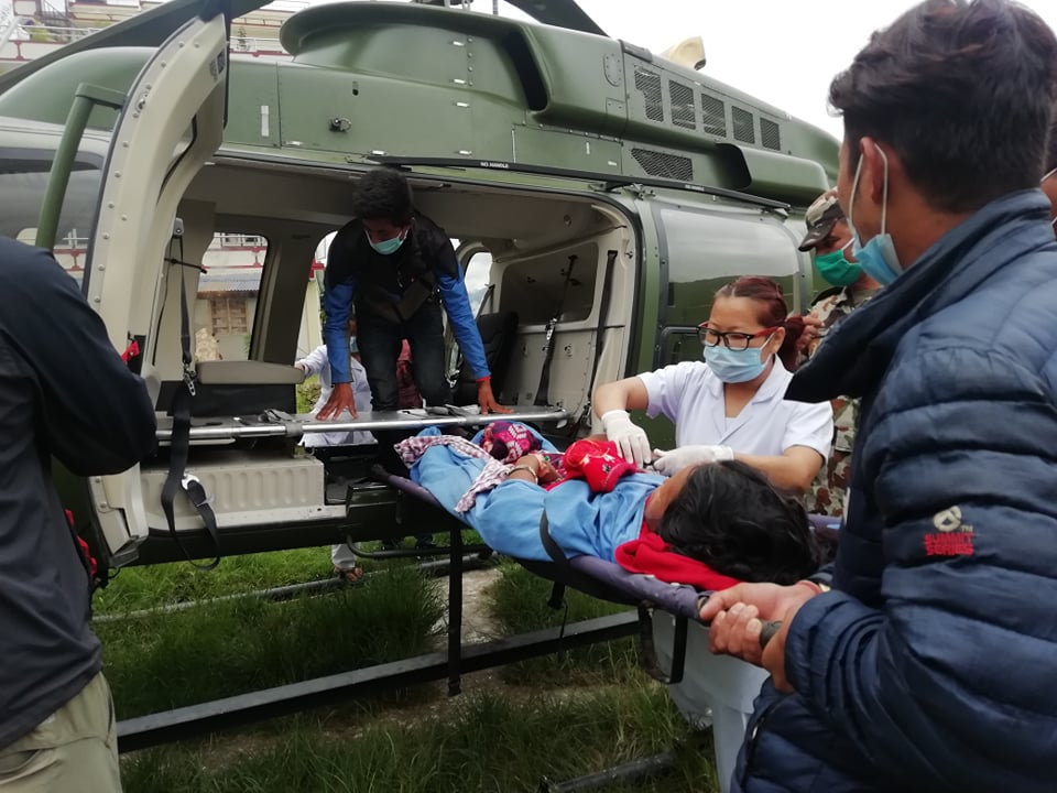 एक वर्षमा १६२ जना गर्भवती तथा सुत्केरी महिलाको हवाई उद्धार