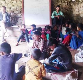 मालिका माबिका शिक्षक टाेल शिक्षा दिन हाेइन, धर्मकाे प्रचार गर्दै हिड्छन