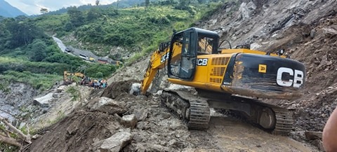 तीन महिना देखी बन्द साफे मार्तडी सडक बल्देसम्म यातायात संचालन