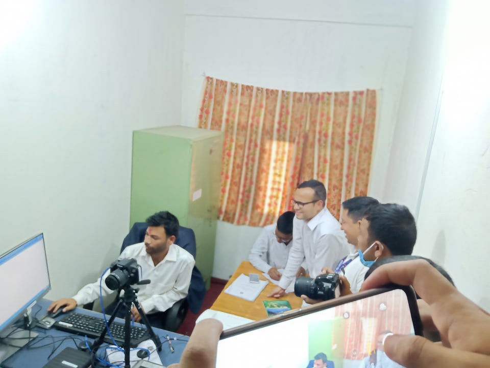 बाजुरामा राष्ट्रिय परिचय पत्र बितरणको थालनी