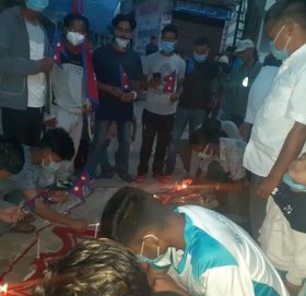 युवा संघ र अनेरास्ववियुले दिप प्रज्वलन गरी संबिधान दिवस मनायाे