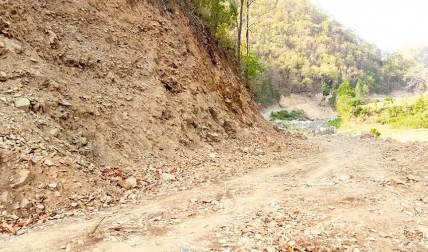 धनगढी टु दीपायल: ओझेलमा फास्ट ट्रयाक मुख्यमन्त्रीको झुठो आश्वासन