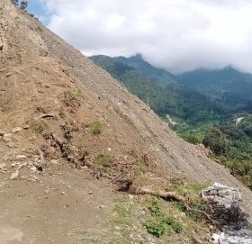 मार्तडी-कोल्टी सडक खोल्न बेखबर सरकार