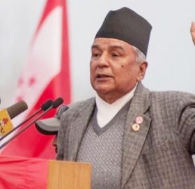 देउवाका निर्णयविरुद्ध पौडेल समूहले आज पार्टी कार्यालयमा विरोधपत्र दर्ता गर्दै