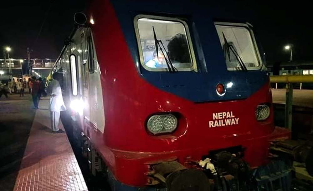 नेपालको इतिहासमा पहिलो पटक ब्रोडगेज रेल