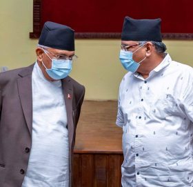 नेकपामा अब प्रचण्ड कार्यकारी अध्यक्ष, चैतमा महाधिवेशन