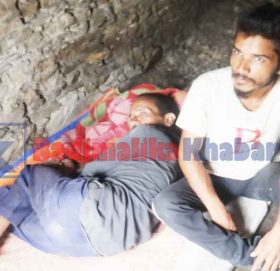 बिगत लामो समयदेखी ओछ्यानमै थला परेका धनबहादुरको दुख (भिडियो सहित)