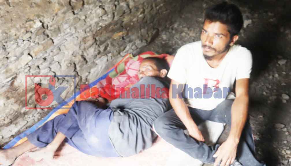 बिगत लामो समयदेखी ओछ्यानमै थला परेका धनबहादुरको दुख (भिडियो सहित)