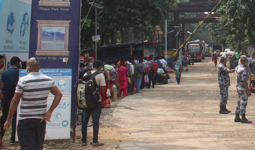 त्रिनगर नाका भएर चार दिनमा २५ सय नेपाली भारत पसे