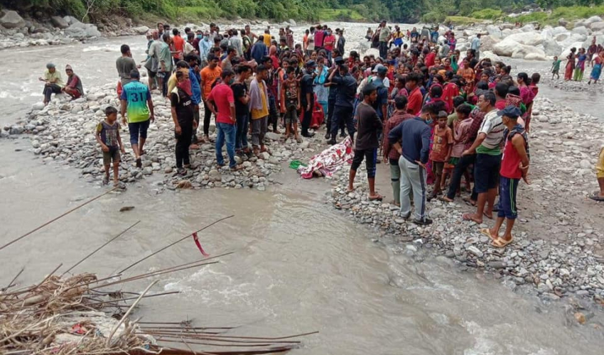अछामको कैलाश खोलामा एक युवती मृत फेला