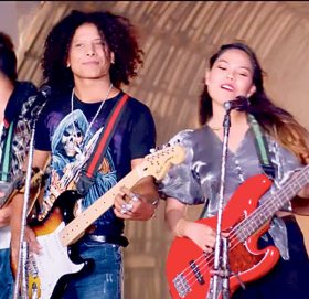 गीतमार्फत दसैं सम्झाउँदै गोविन्द