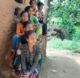 ६ दिदीबहिनीले पाए संरक्षक