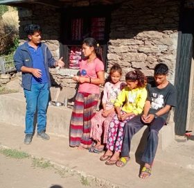 जापान बस्ने हेमाले पाँच भाइबहिनीलाइ सहयोग