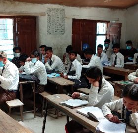 मनोमानी बिद्यालय खोल्दा मधेसबाट कोरोना बोकेर बाजुरा पुगे शिक्षक