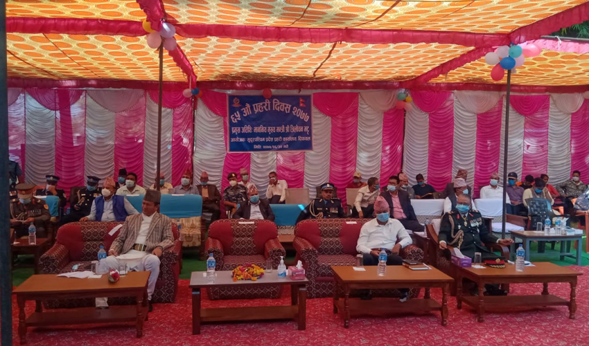 सुदूरपश्चिमका २७ प्रहरी अधिकारी पुरस्कृत