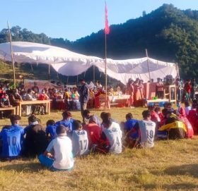 छेडेदह कप फुटबल प्रतियोगिता सुरू, पुर्व उद्याेग मन्त्री थापाद्धारा उद्धघाटन