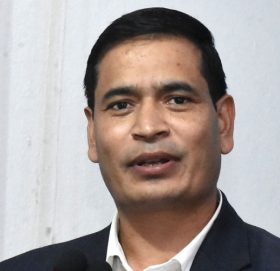 कर्णालीका मुख्यमन्त्रीविरूद्ध नेकपाकै सांसदले दर्ता गरे अविश्वास प्रस्ताव