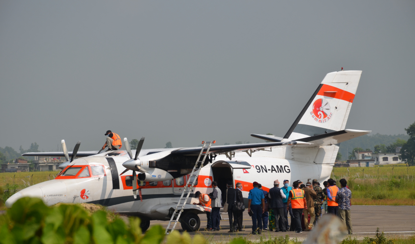 मन्त्री भट्टराई सहितका यात्रु लिएर डोटीका लागि उड्यो जहाज