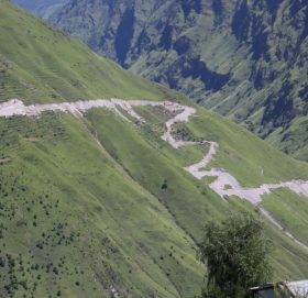 सडक सञ्जालसँग जोडिँदै हुम्ला