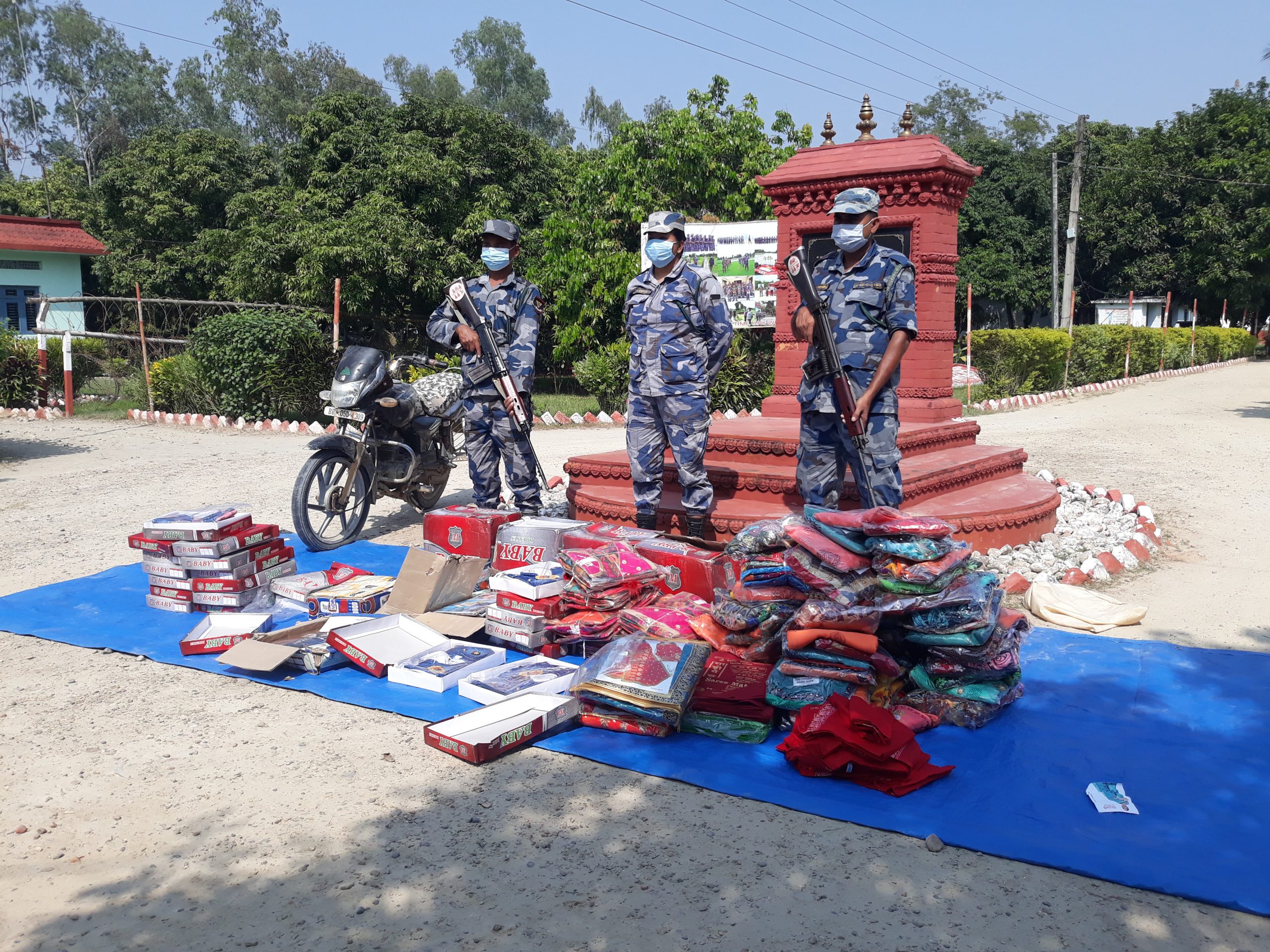 रौतहटमा १० लाख बढीको अवैध सामान बरामद