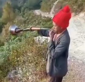 छोराले घोक हालेपछि आमाले वृद्धभत्ता दिँदैछन् भन्ने थाहा पाइन्