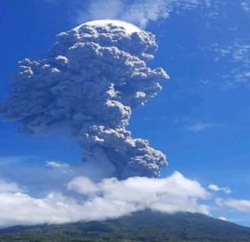 इन्डोनेसियामा ज्वालामुखी विस्फोटमा परी मृत्यु हुनेको संख्या ४३ पुग्यो