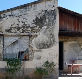 जोखिम घरमा बस्दै प्रहरी