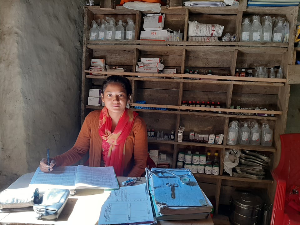 बाजुराको बिकट अन्द्रराडी गाँउमा पहिलो पटक स्वास्थ्य सेवा